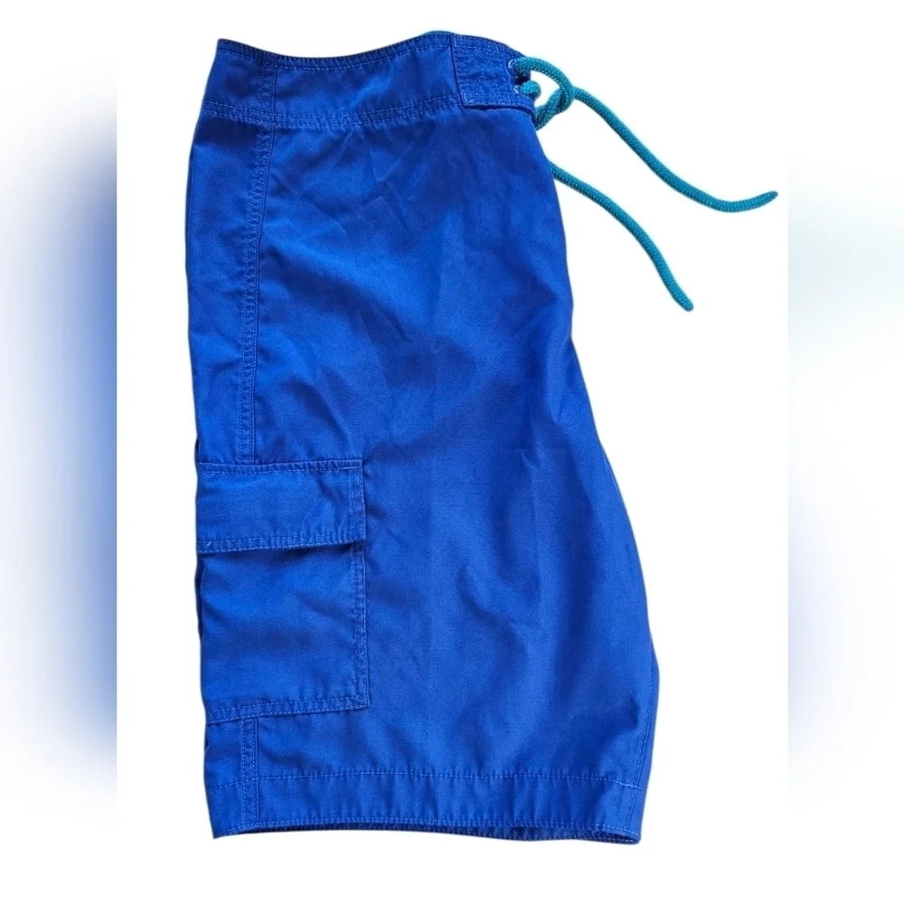 Hollister Men's California Board Shorts with Contrast Drawstring - Sz XL